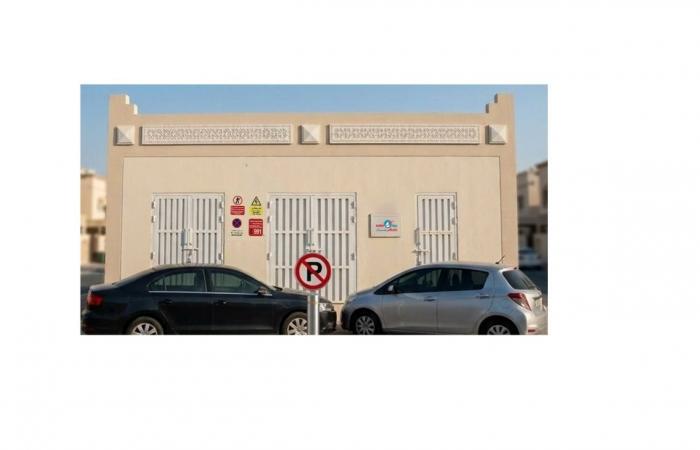 ركن المركبات أمام المحطات الكهربائية مخالفة وقد يعرضك للمساءلة القانونية 