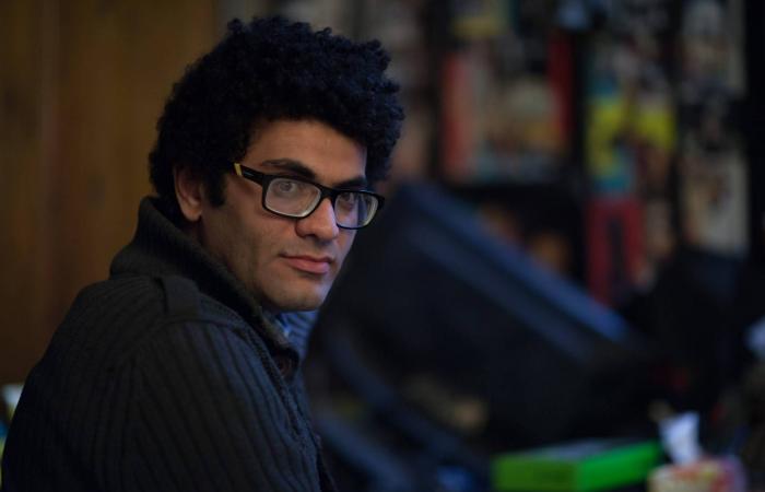 محمد
      حمَّاد
      لـ«الشرق
      الأوسط»:
      في
      «خروج
      آمن»
      أطرح
      قضايا
      وأسئلة
      لا
      أجوبة
      عليها