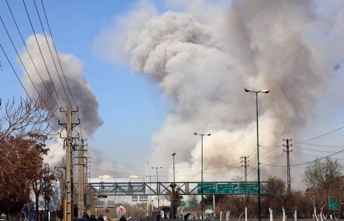 ستارمر:
      بريطانيا
      سترسل
      4
      طائرات
      «تايفون»
      إضافية
      إلى
      قطر