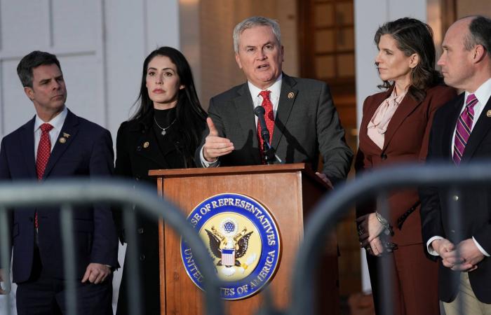 البيت
      الأبيض
      ينشر
      فيديو
      لضربات
      على
      إيران
      يتضمن
      لقطات
      من
      لعبة
      «كول
      أوف
      ديوتي»