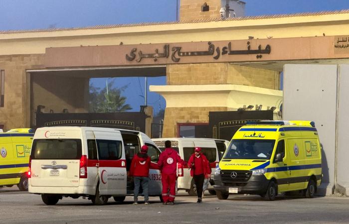 دخان
      حرب
      إيران
      يشوِّش
      على
      مسار
      غزة