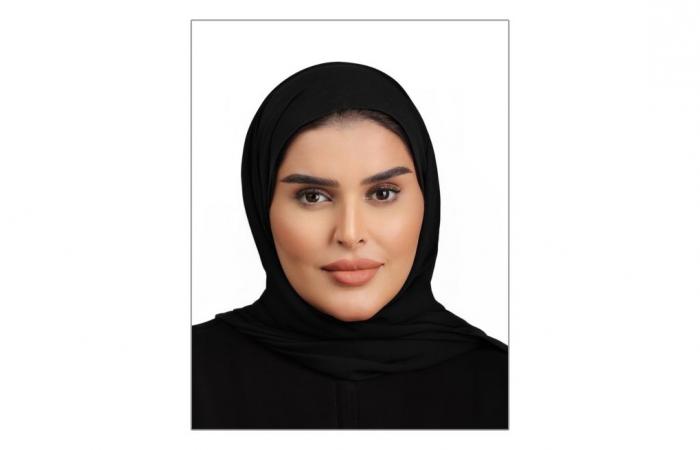 وزير الدولة للتعاون الدولي تتلقى اتصالاً هاتفياً من الوزيرة المفوضة للفرنكوفونية الملحقة بوزير أوروبا والشؤون الخارجية بفرنسا