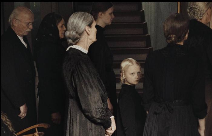 شاشة
      الناقد:
      ثلاث
      قراءات
      نقدية
      لأفلام
      حديثة