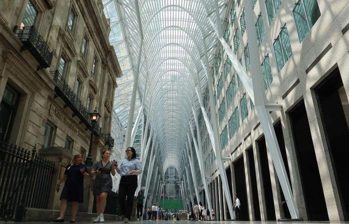 مدينة بأكملها تحت الأرض في كندا.. سكان تورونتو يهربون إليها شتاءً