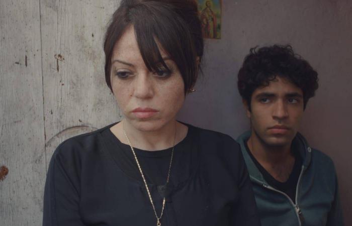 محمد
      حمَّاد
      لـ«الشرق
      الأوسط»:
      في
      «خروج
      آمن»
      أطرح
      قضايا
      وأسئلة
      لا
      أجوبة
      عليها