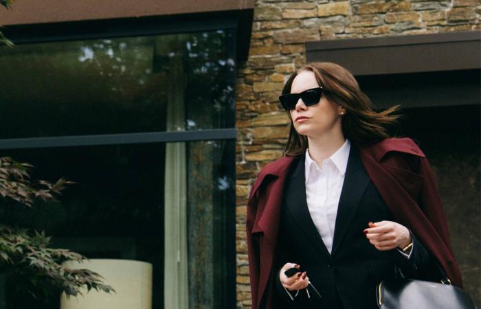 كامل
      الباشا:
      «صحاب
      الأرض»
      وثيقة
      درامية
      لواقع
      إنساني
      مؤلم