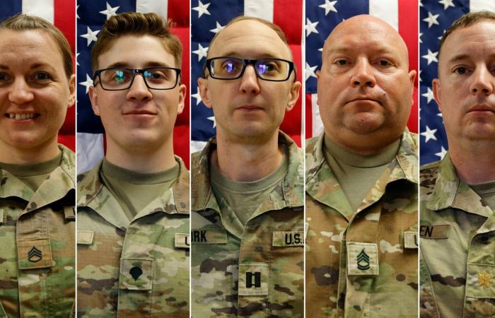 ترمب:
      دمرنا
      42
      سفينة
      تابعة
      للبحرية
      الإيرانية
      خلال
      3
      أيام