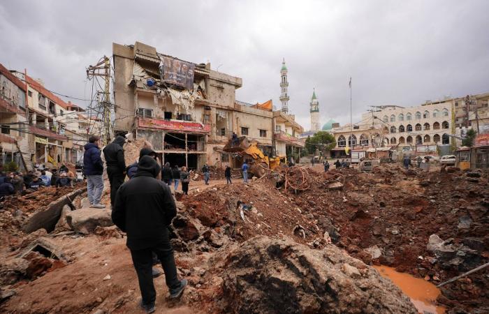 سلام
      لـ«الشرق
      الأوسط»:
      نرفض
      ربط
      مصير
      لبنان
      بمصالح
      إيران