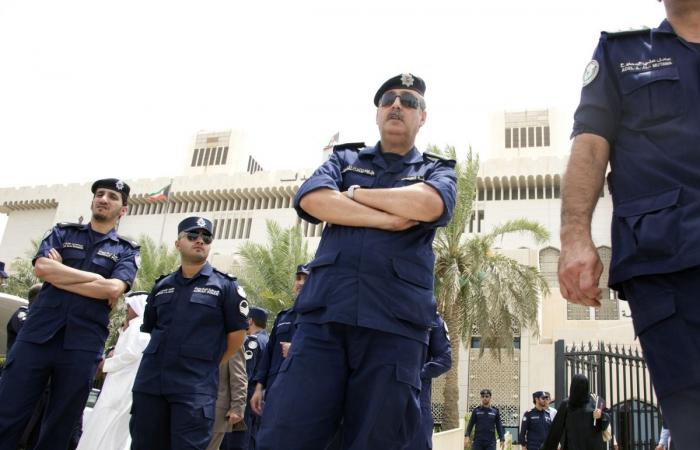 الكويت: ضبط ثلاثة أشخاص بعد نشر مقطع يستهزئ بالأوضاع الراهنة في البلاد