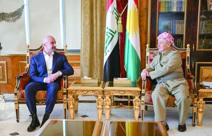 أكراد
      العراق
      بين
      واشنطن
      وطهران...
      حياد
      معلن
      و«حيرة
      وجودية»
      تحت
      نيران
      الصواريخ