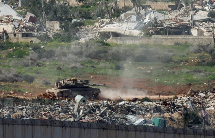 كيف
      يصل
      مقاتلو
      «حزب
      الله»
      إلى
      القرى
      الحدودية
      مع
      إسرائيل؟