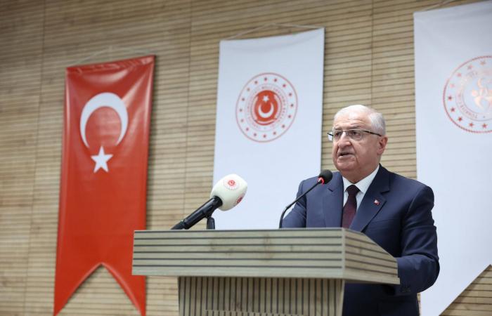 تركيا:
      إردوغان
      بحث
      مع
      ستارمر
      إمكانية
      الحوار
      لإنهاء
      حرب
      إيران