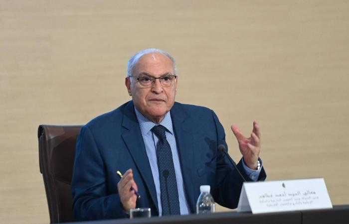 تونس
      تعلن
      عودة
      1715
      مقاتلاً
      من
      بؤر
      التوتر