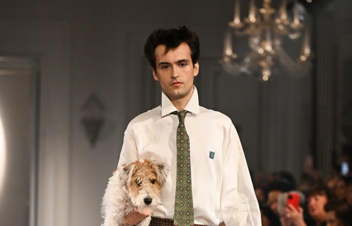 تفاصيل إنسانية تصنع الفرق.. أسبوع الموضة في لندن بوجه مختلف