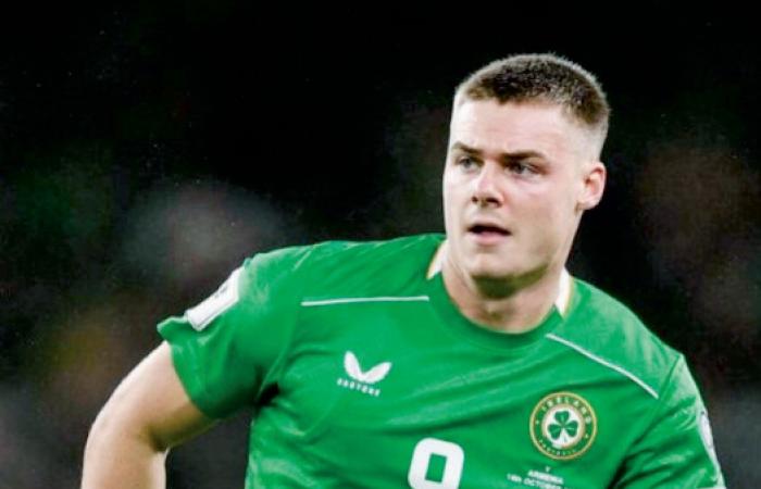 الإصابة تُنهي موسم الآيرلندي فيرغسون مهاجم روما