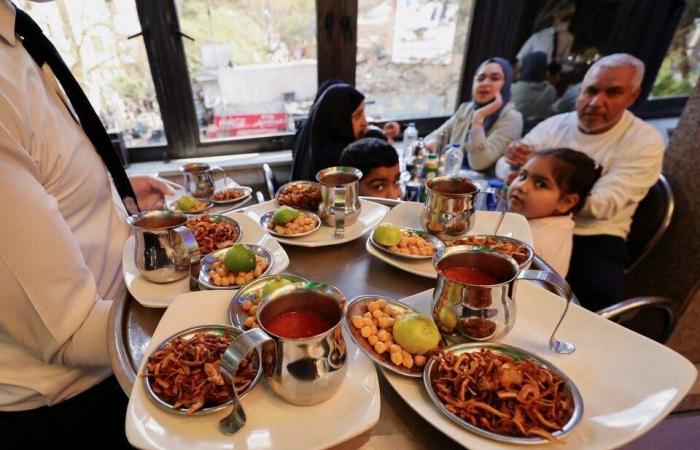 الكُشَري
      ليس
      أوّلها...
      مأكولات
      عربية
      على
      قائمة
      اليونيسكو
      للتراث