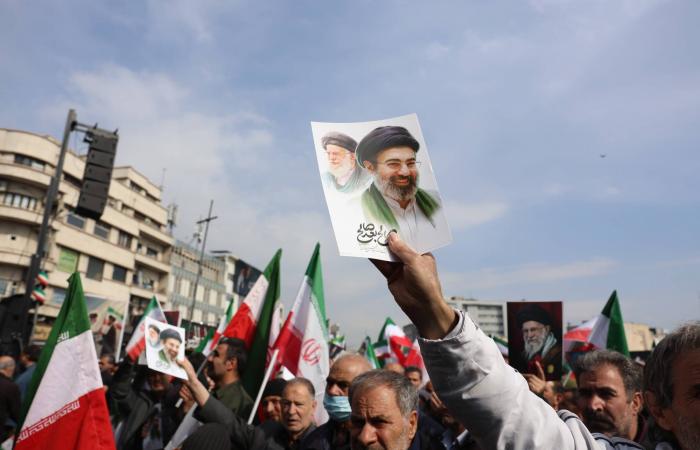 «الحرس
      الثوري»
      الإيراني:
      نحن
      من
      سيحدد
      نهاية
      الحرب