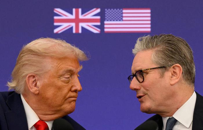 انفجار
      أمام
      كنيس
      في
      لييج
      البلجيكية
      دون
      وقوع
      إصابات