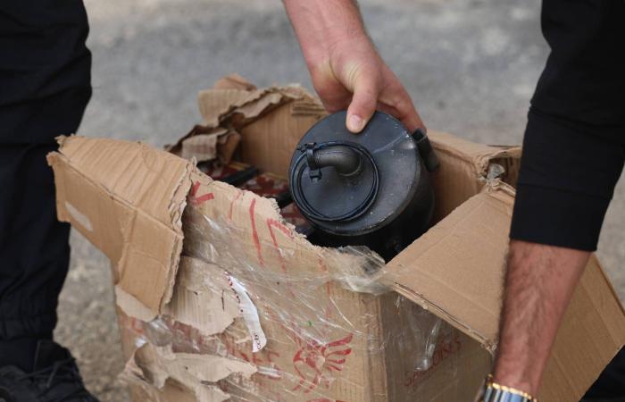 «الداخلية»
      السورية
      تبث
      جانباً
      من
      اعترافات
      عناصر
      في
      «سرايا
      الجواد»