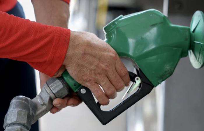 حرب إيران ترفع أسعار الديزل والبنزين في أمريكا