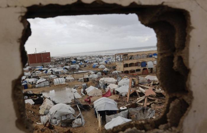 السيسي
      يطالب
      بإعطاء
      فرصة
      لوقف
      الحرب
      الإيرانية