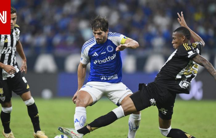 متابعة: 23 بطاقة حمراء بعد مشاجرة عنيفة بين اللاعبين خلال مباراة في البرازيل