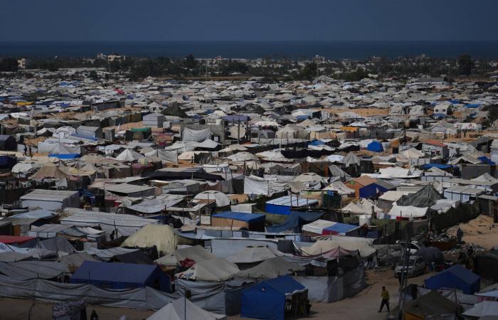 تطويرات
      تقنية
      لزيادة
      كفاءة
      الجنود
      في
      ظروف
      الحرارة
      الشديدة