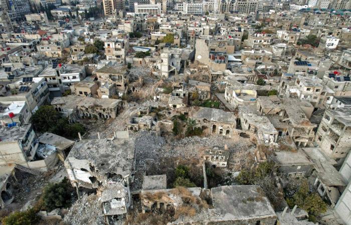 لجنة
      سورية
      لتهيئة
      البنى
      التحتية
      في
      المناطق
      المدمرة
      تمهيداً
      لعودة
      الأهالي