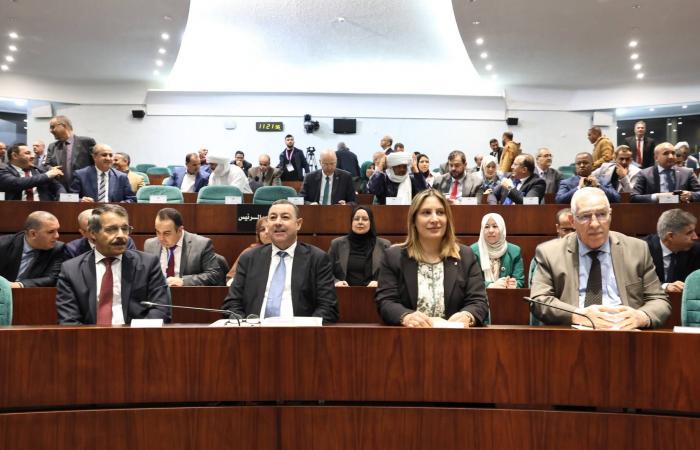 «بحرية
      الجيش
      الوطني»
      الليبي
      تنقذ
      70
      مهاجراً
      قبالة
      ساحل
      طبرق