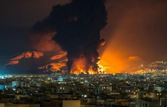 تذبذب أسعار النفط العالمية وسط وعيد إيراني بمنع تصدير 'لتر واحد' من المنطقة