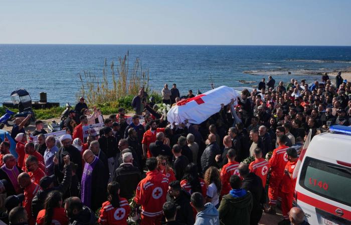 إسرائيل
      تعزز
      حشودها
      على
      حدود
      لبنان
      بقوات
      مقاتلة