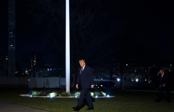 مسؤولون
      أميركيون
      يكشفون
      «خطأً
      تكتيكياً»
      ارتُكب
      قبل
      الحرب
      مع
      إيران