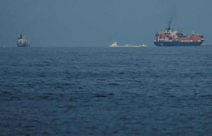 إسرائيل
      تريد
      حرباً
      من
      دون
      سقف
      زمني...
      ولا
      ترى
      مؤشرات
      انتفاضة
      إيرانية