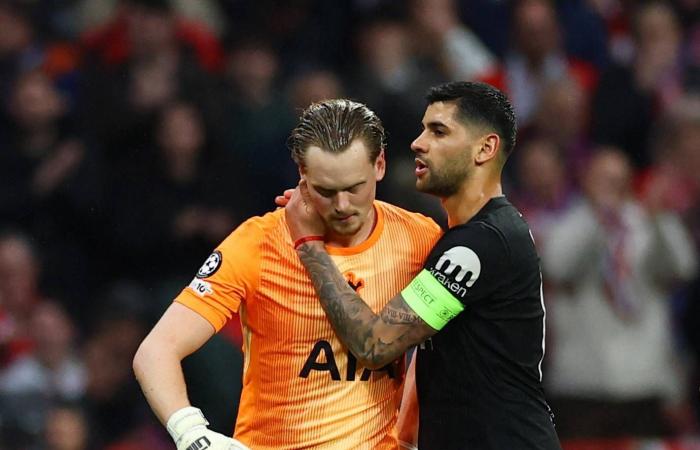 أزمات
      توتنهام
      تتوالى
      وجماهيره
      تطالب
      بإقالة
      المدرب