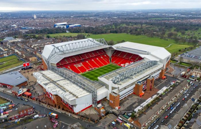 فابيو
      كابيلو:
      سداسية
      بايرن
      ميونيخ
      على
      أتالانتا
      «درس
      للكرة
      الإيطالية»