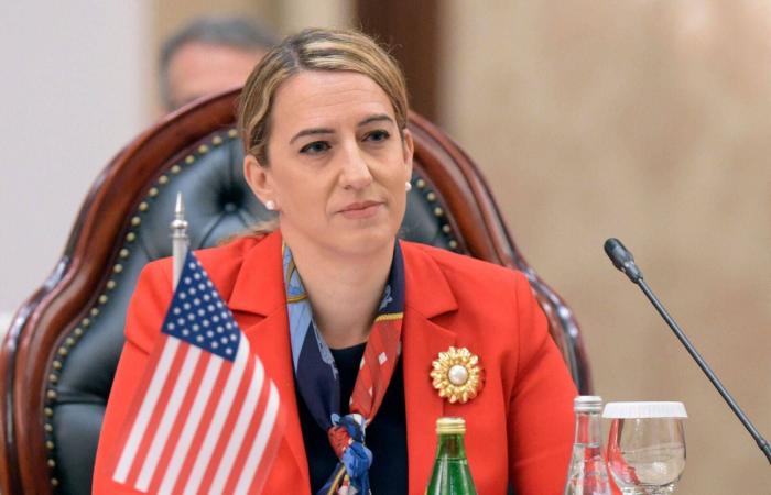 حرب
      إيران...
      خشية
      أميركية
      من
      عواقب
      غير
      محسوبة
      على
      مستقبل
      المنطقة