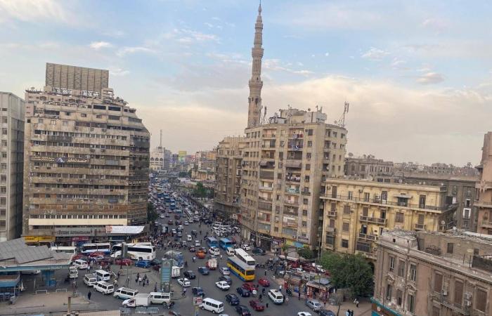 رفع
      أسعار
      الوقود
      يُجبر
      مصريين
      على
      تغيير
      وسائل
      انتقالاتهم