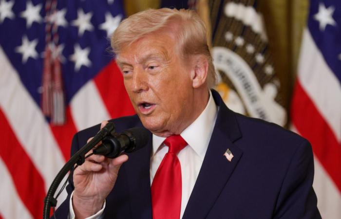 ترامب يقترح أن تُظهر ناقلات النفط "بعض الشجاعة" في مضيق هرمز