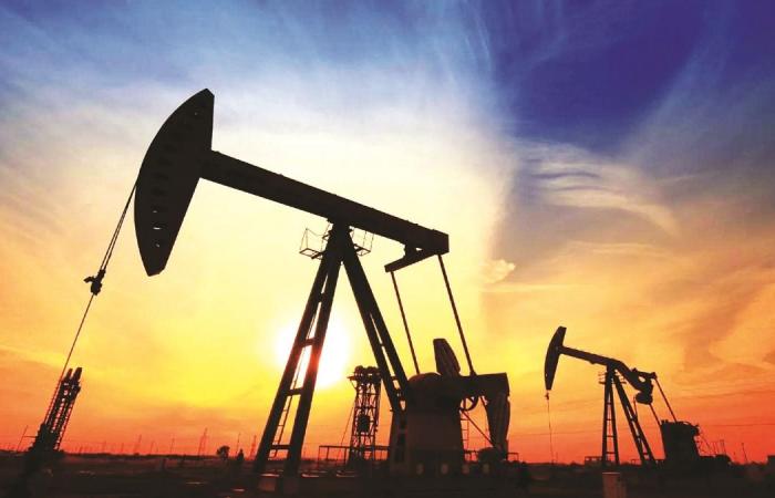 نفط عمان يرتفع إلى 144.36 دولار للبرميل