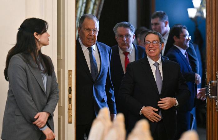 البرازيل
      تلغي
      تأشيرة
      دبلوماسي
      أميركي
      أراد
      زيارة
      بولسونارو