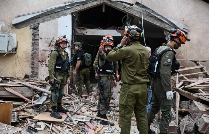 السفير
      البابوي
      في
      جنوب
      لبنان
      دعماً
      لصمود
      المسيحيين