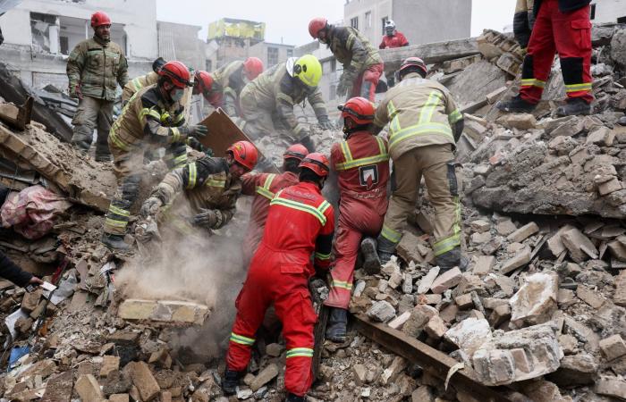 وعيد
      بالتصعيد
      في
      الأسبوع
      الثالث
      من
      الحرب