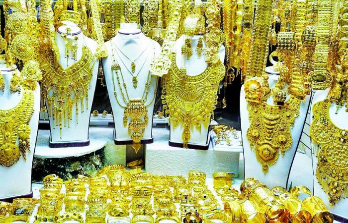 ارتفاع أسعار الذهب مع تراجع الدولار وعوائد سندات الخزانة الأمريكية