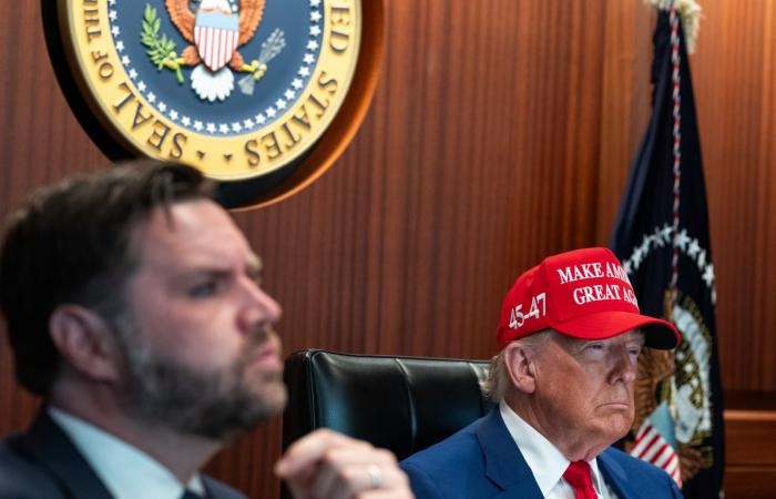 "لا أريد دخول السجن".. فانس يتهرب من سؤال حول نصيحته لترامب بشأن إيران