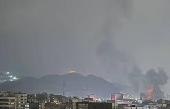 تقرير:
      واشنطن
      ترسل
      سفناً
      ونحو
      2500
      جندي
      إلى
      الشرق
      الأوسط