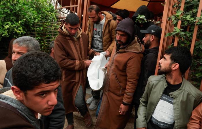 مجاعة
      جديدة
      تهدد
      غزة
      وسط
      تصعيد
      عسكري
      إسرائيلي