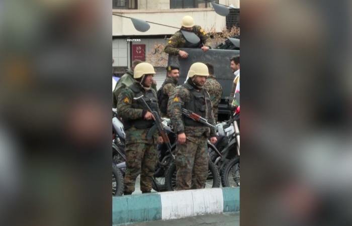 إسرائيل تستهدف نقاط التفتيش داخل إيران.. لماذا تتبع هذا التكتيك الآن؟