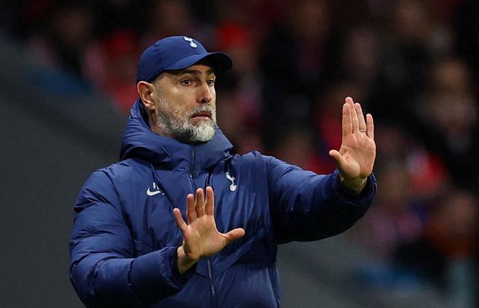 الدوري
      الإنجليزي:
      نيوكاسل
      يسقط
      تشيلسي
      على
      أرضه
      بهدف
      أنتوني