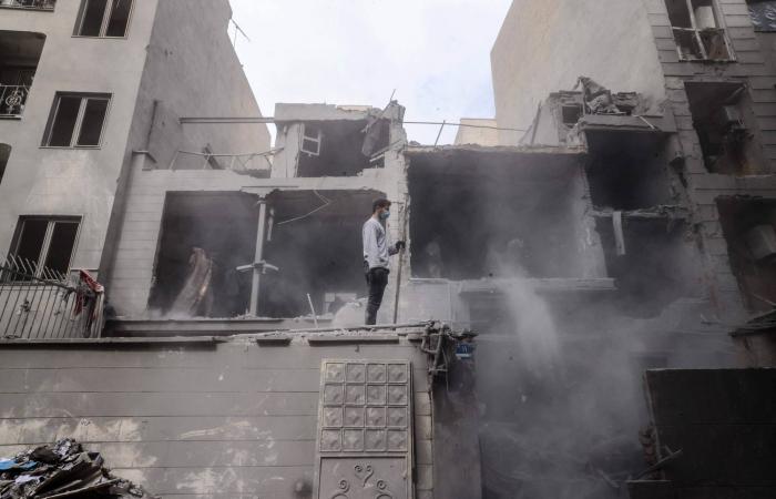 إسرائيل
      ترجح
      عقد
      محادثات
      مع
      لبنان
      في
      الأيام
      المقبلة