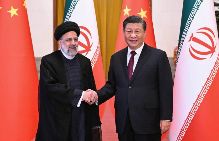 حرب
      إيران
      تمنح
      بكين
      مكاسب
      دبلوماسية
      وتُكبِّلها
      بأزمة
      طاقة